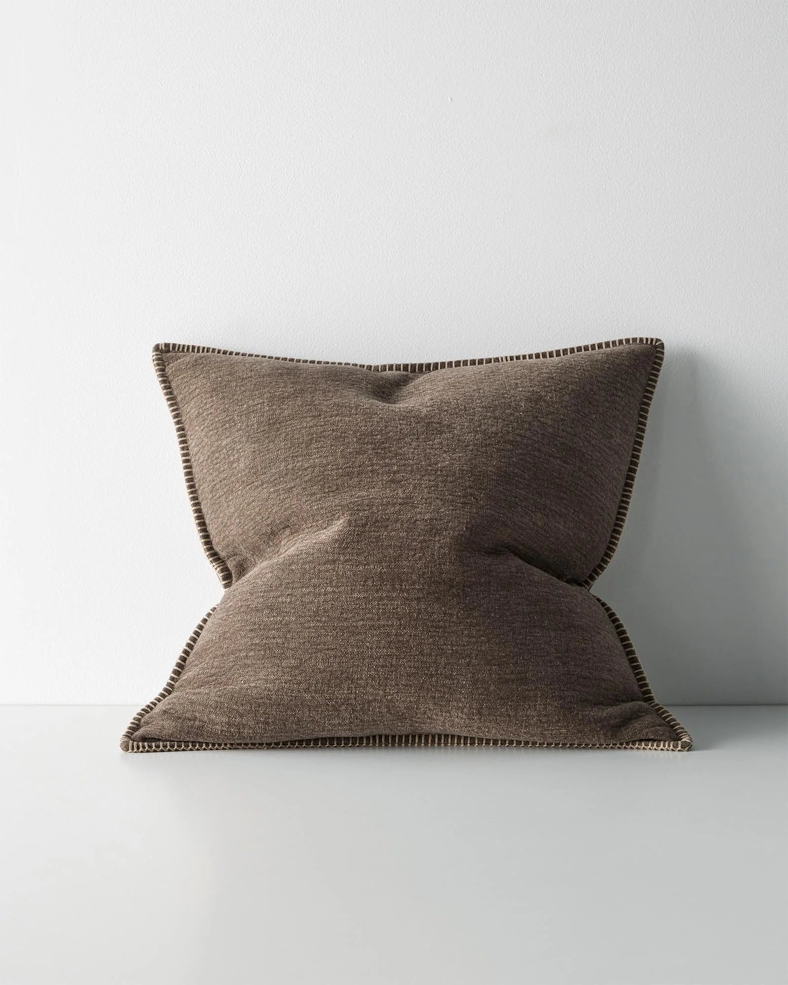 Alba Cushion, Bark 50 x 50