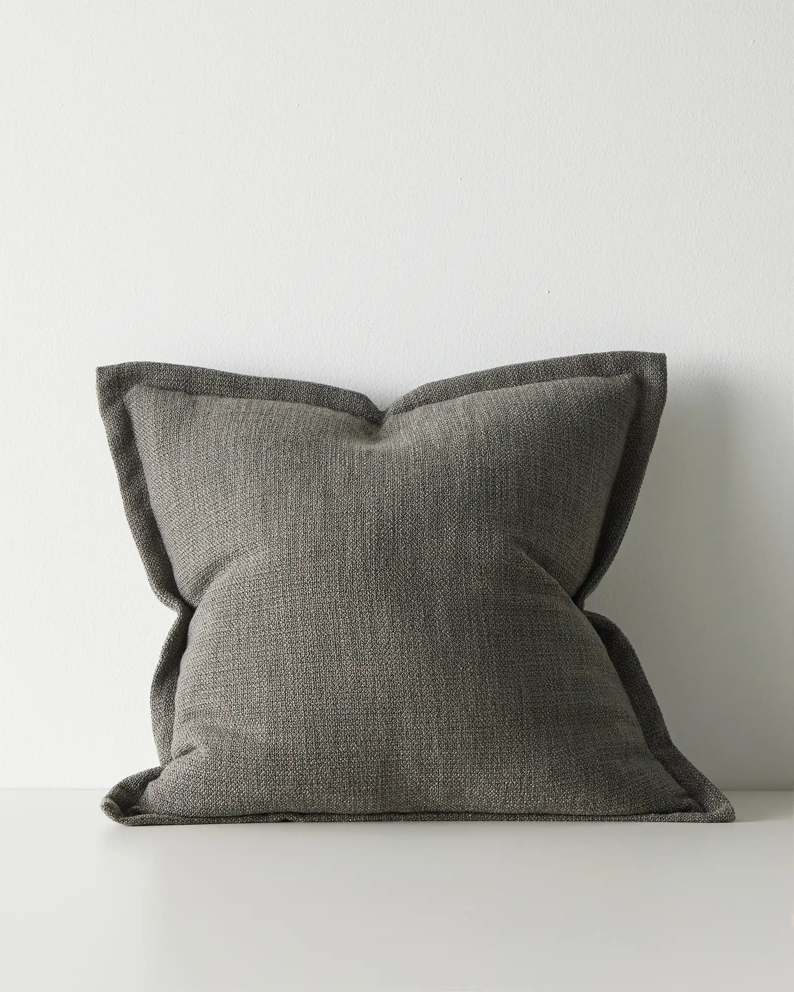 Figlio Cushion, Graphite, 50 x 50