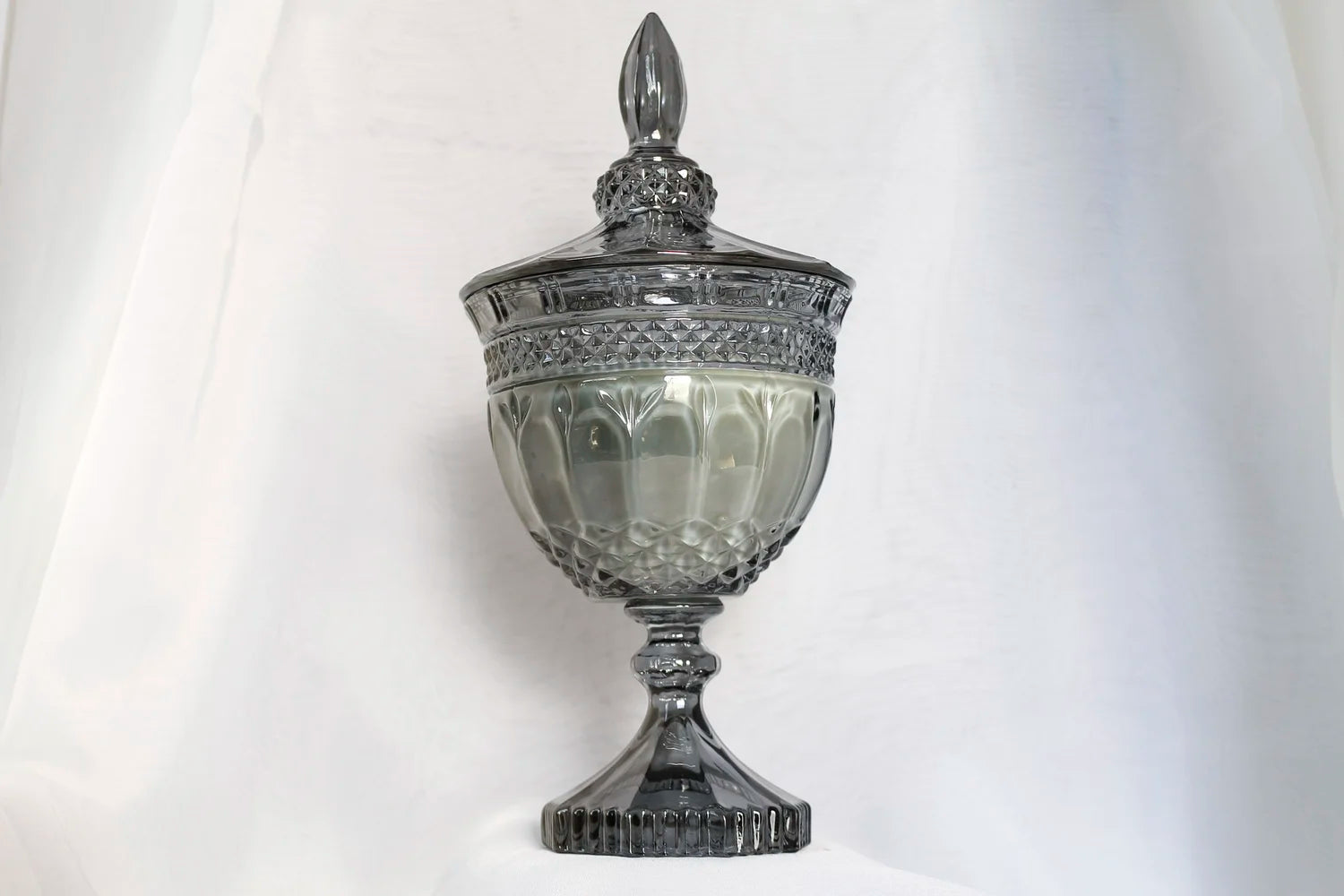 Daisy Candle, Gunmetal