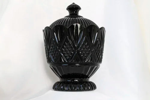 Divine Candle, Black