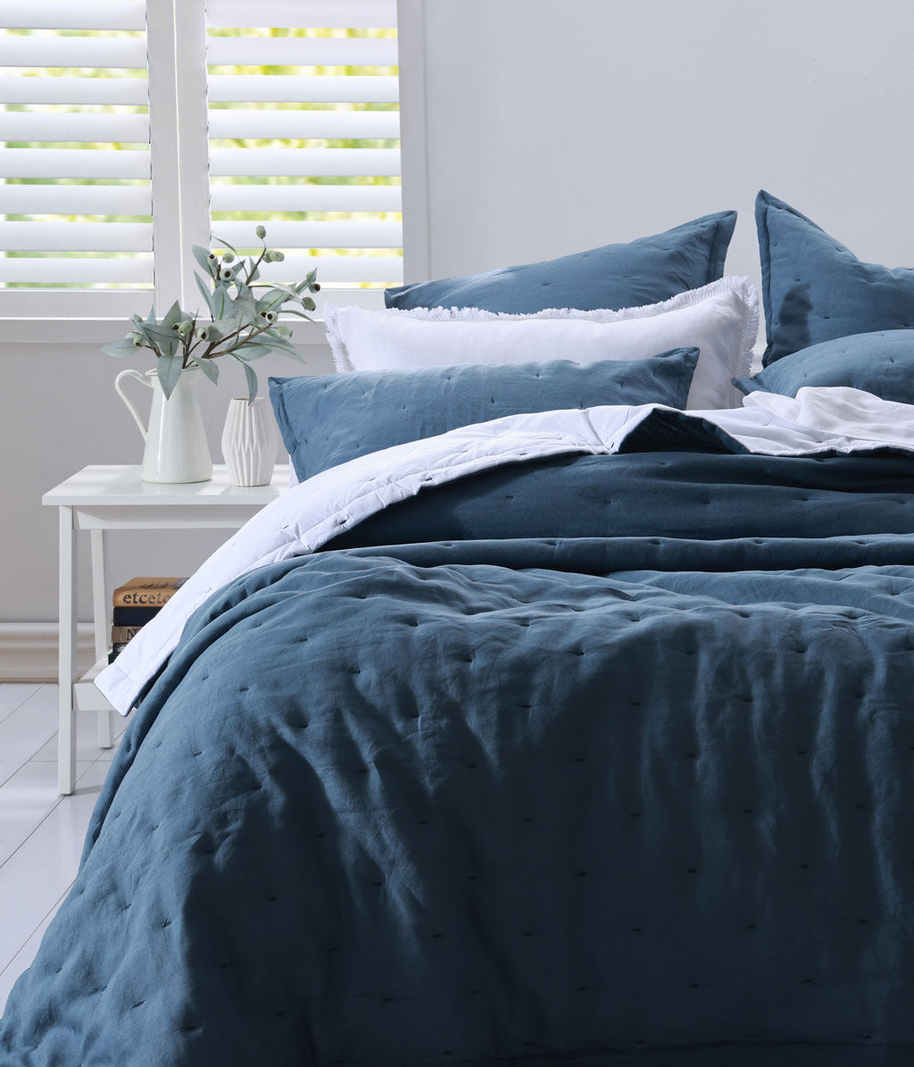 laundered Linen Bedspread Set Ocean King