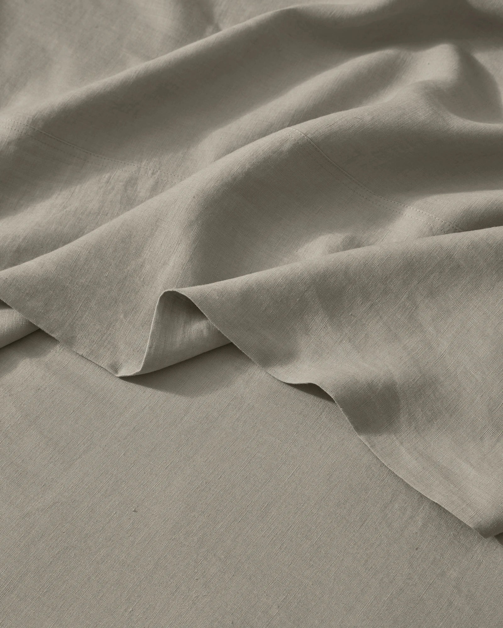 Ravello Flat Linen Sheet, King, Pebble